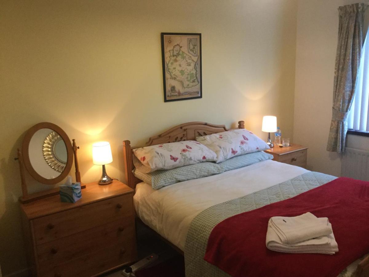 Rondo, Ballymena, Nr Ireland Екстериор снимка