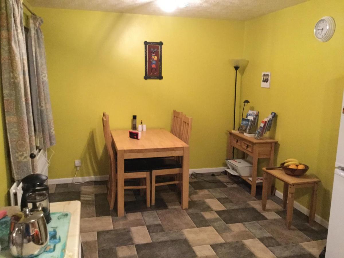 Rondo, Ballymena, Nr Ireland Екстериор снимка